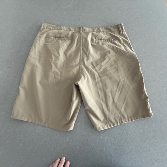 Hurley Men’s Walking Shorts Tan Size 38 Khaki Lightweight Excellent Condition - Picture 5 of 8
